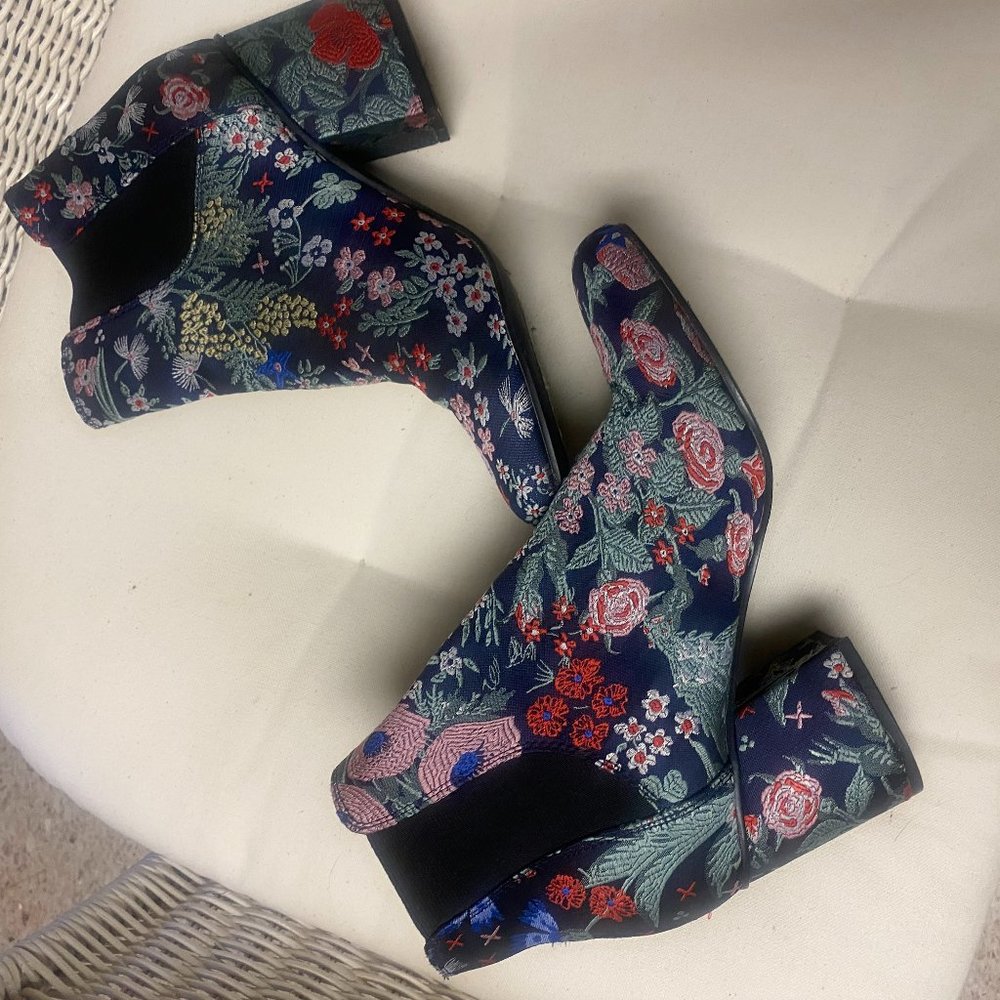 Womans Boots